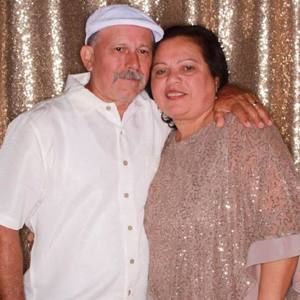 Meet your Posher, Santos